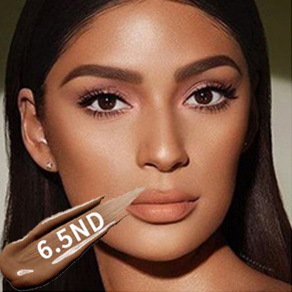 Full Coverage Liquid Foundation for Travel-Ready Skin