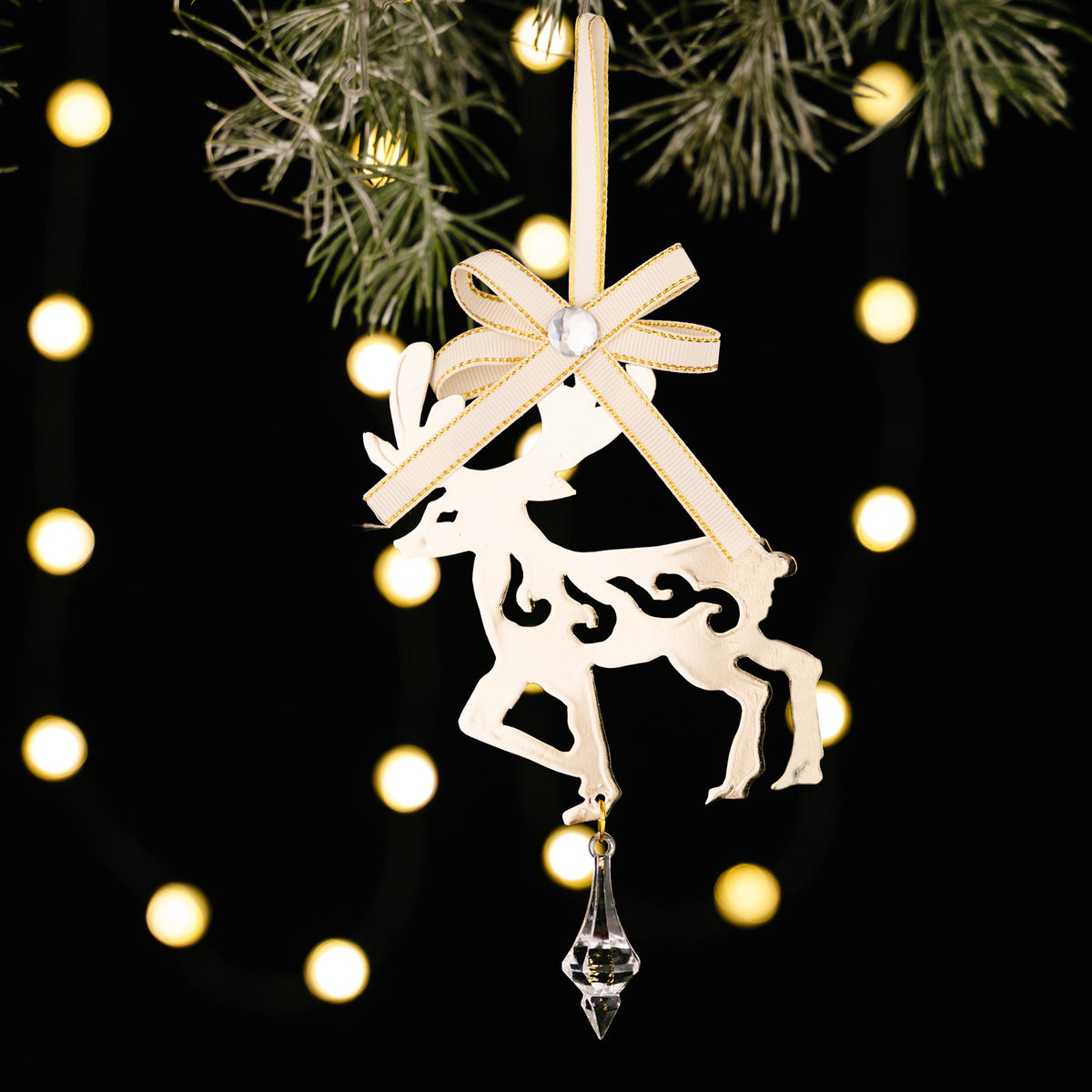 Christmas Tree Ornaments With Elegant Crystal Sparkle
