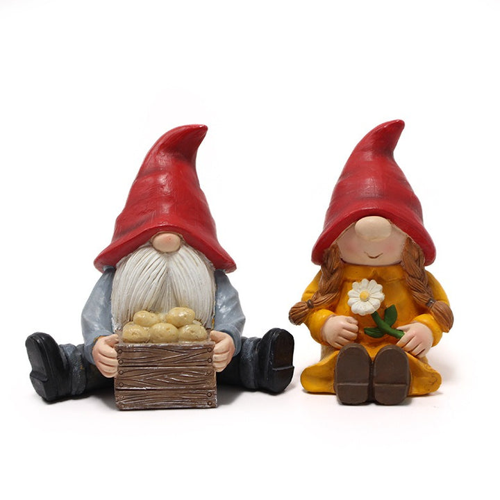 Red Hat Gnome Couple Garden Decor for Beds and Shelves