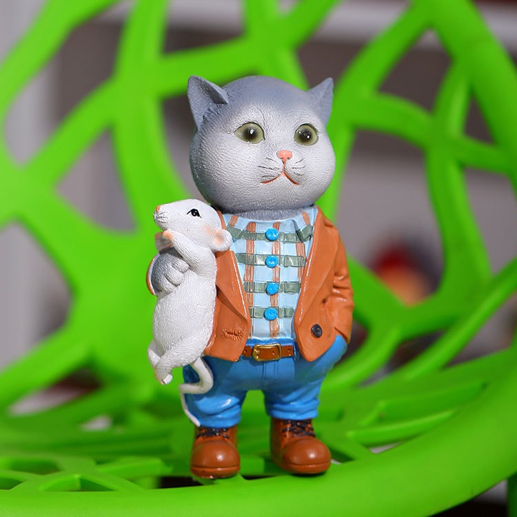 Cat Garden Statue with Mouse Friend, Outdoor Resin Decor