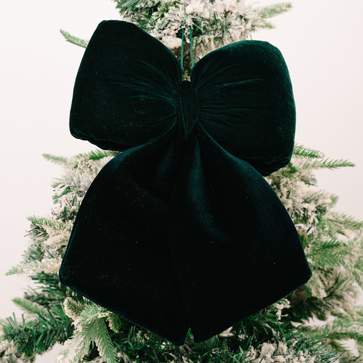 Velvet Christmas Bow Ornament for Elegant Holiday Decor