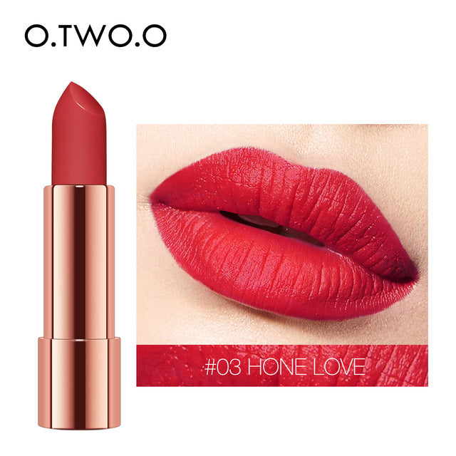 Matte Lipstick Velvet Finish in 12 Expressive Shades