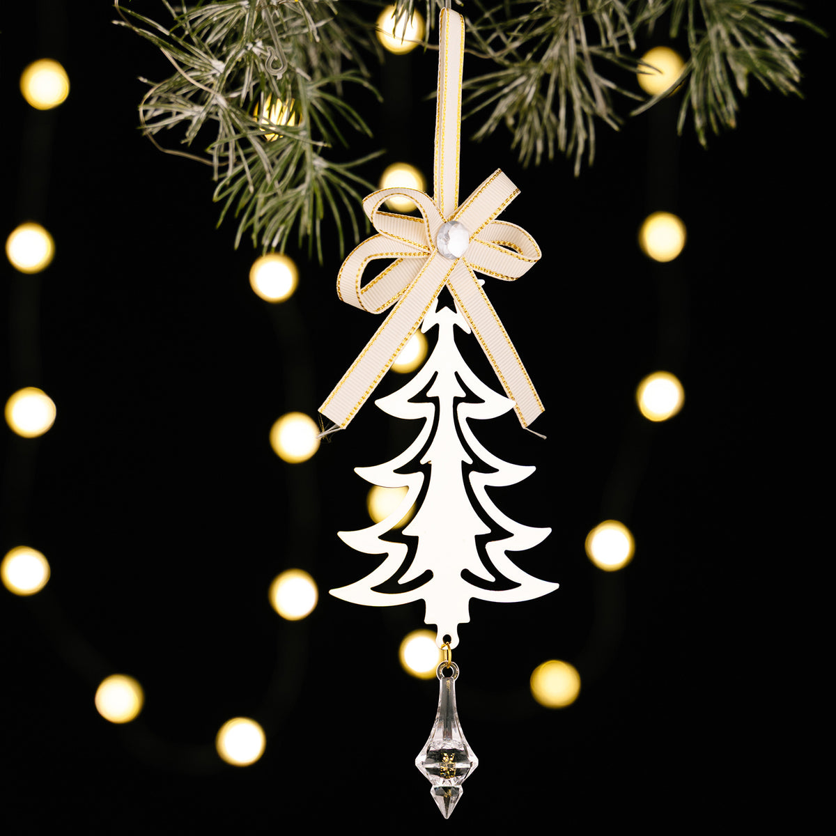 Christmas Tree Ornaments With Elegant Crystal Sparkle