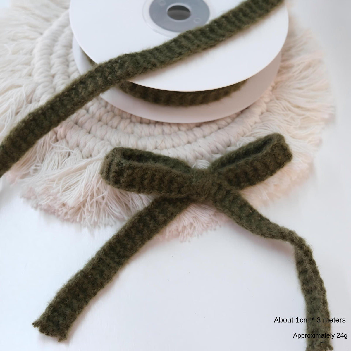 Knitted Yarn Ribbon for Cozy Christmas Gift Wrapping