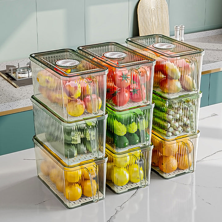 Refrigerator Produce Storage Box With Drainable Tray