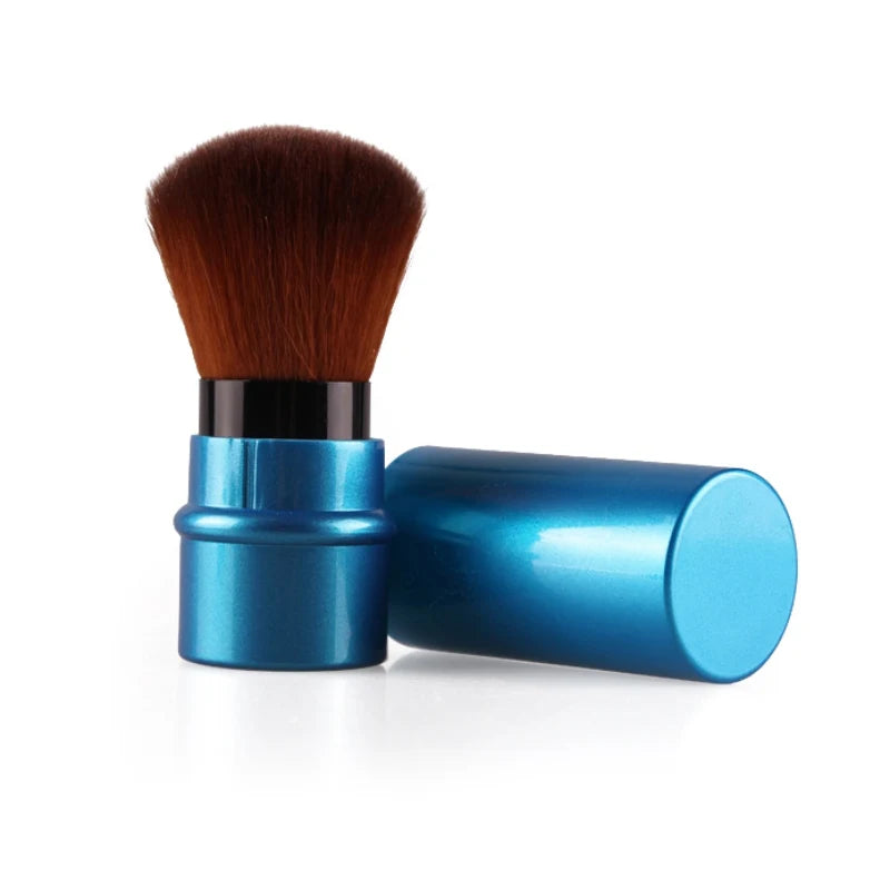 Retractable Mini Foundation Brush – Flawless Touch-Ups