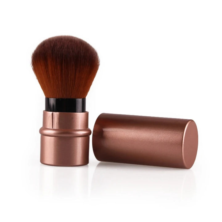 Retractable Mini Foundation Brush – Flawless Touch-Ups