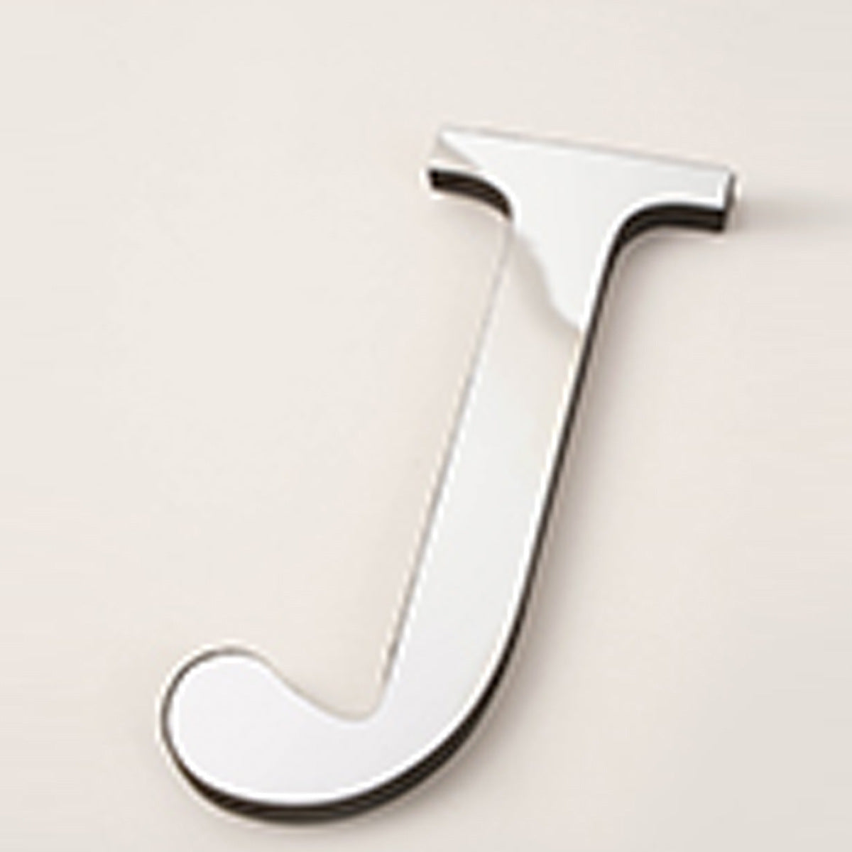 Acrylic Mirror Letters for Eye-Catching Wall Decorations