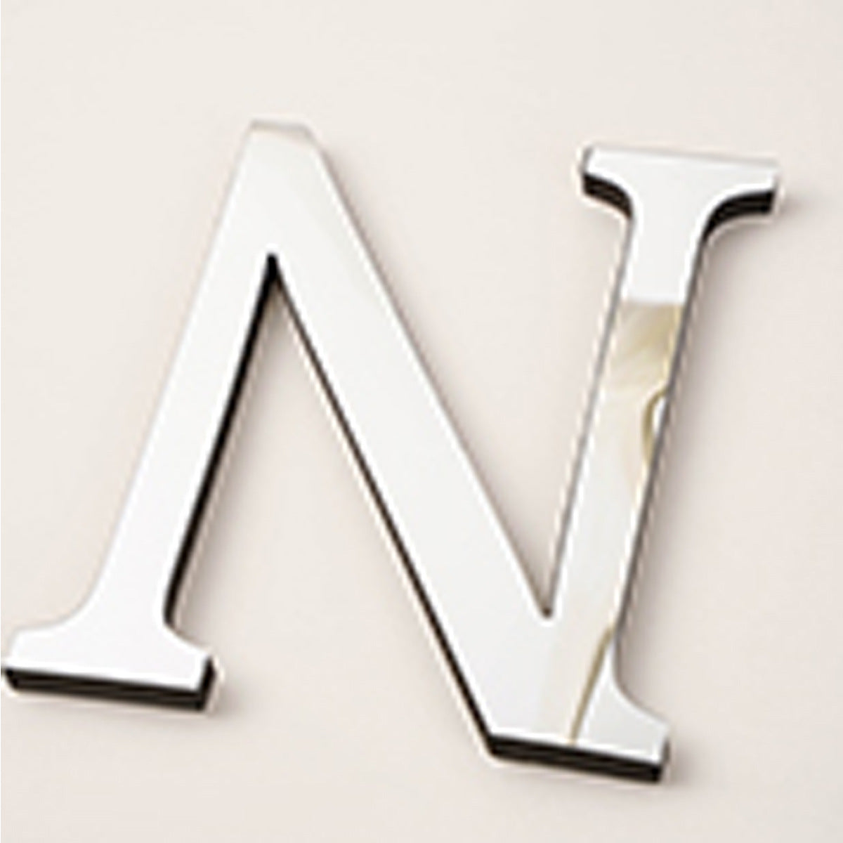 Acrylic Mirror Letters for Eye-Catching Wall Decorations