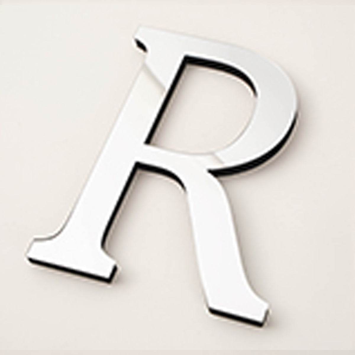Acrylic Mirror Letters for Eye-Catching Wall Decorations