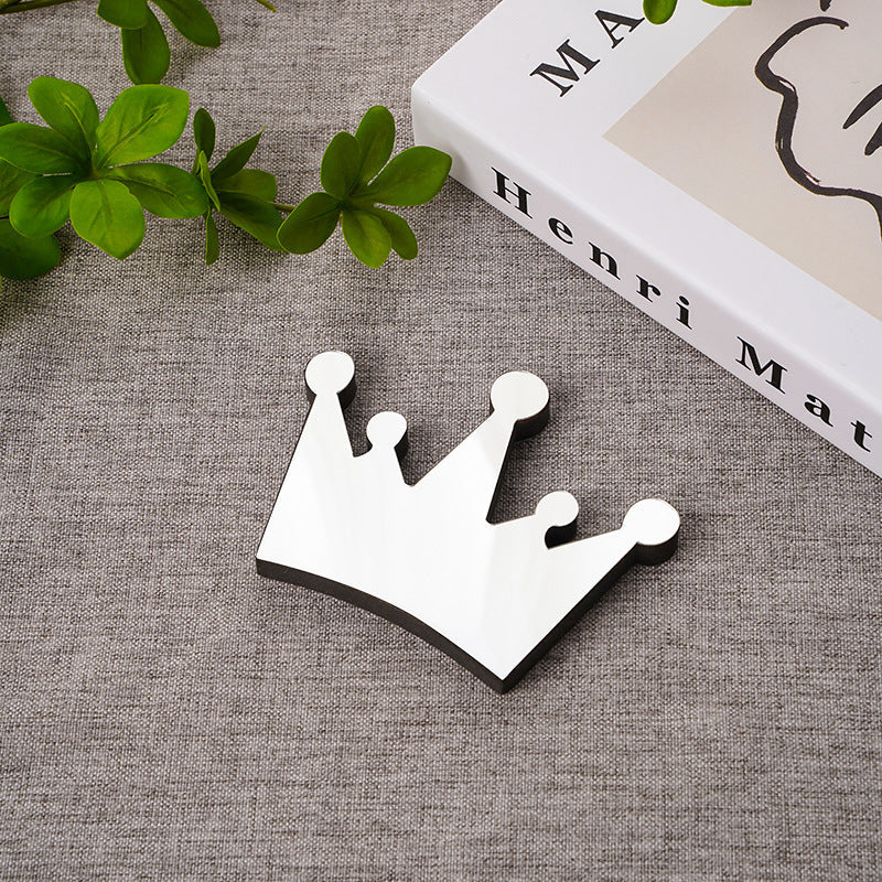 Acrylic Mirror Letters for Eye-Catching Wall Decorations