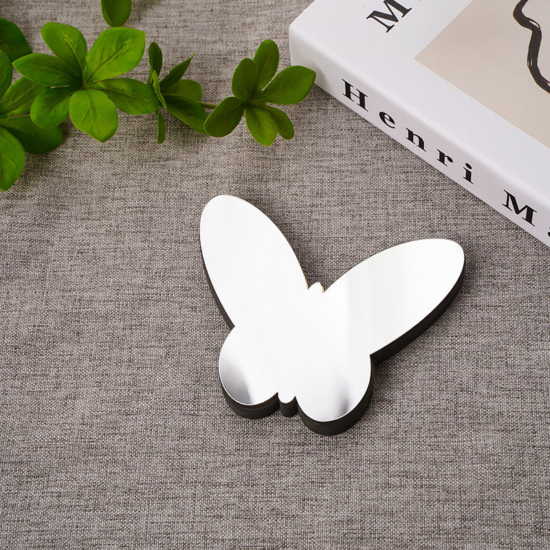 Acrylic Mirror Letters for Eye-Catching Wall Decorations
