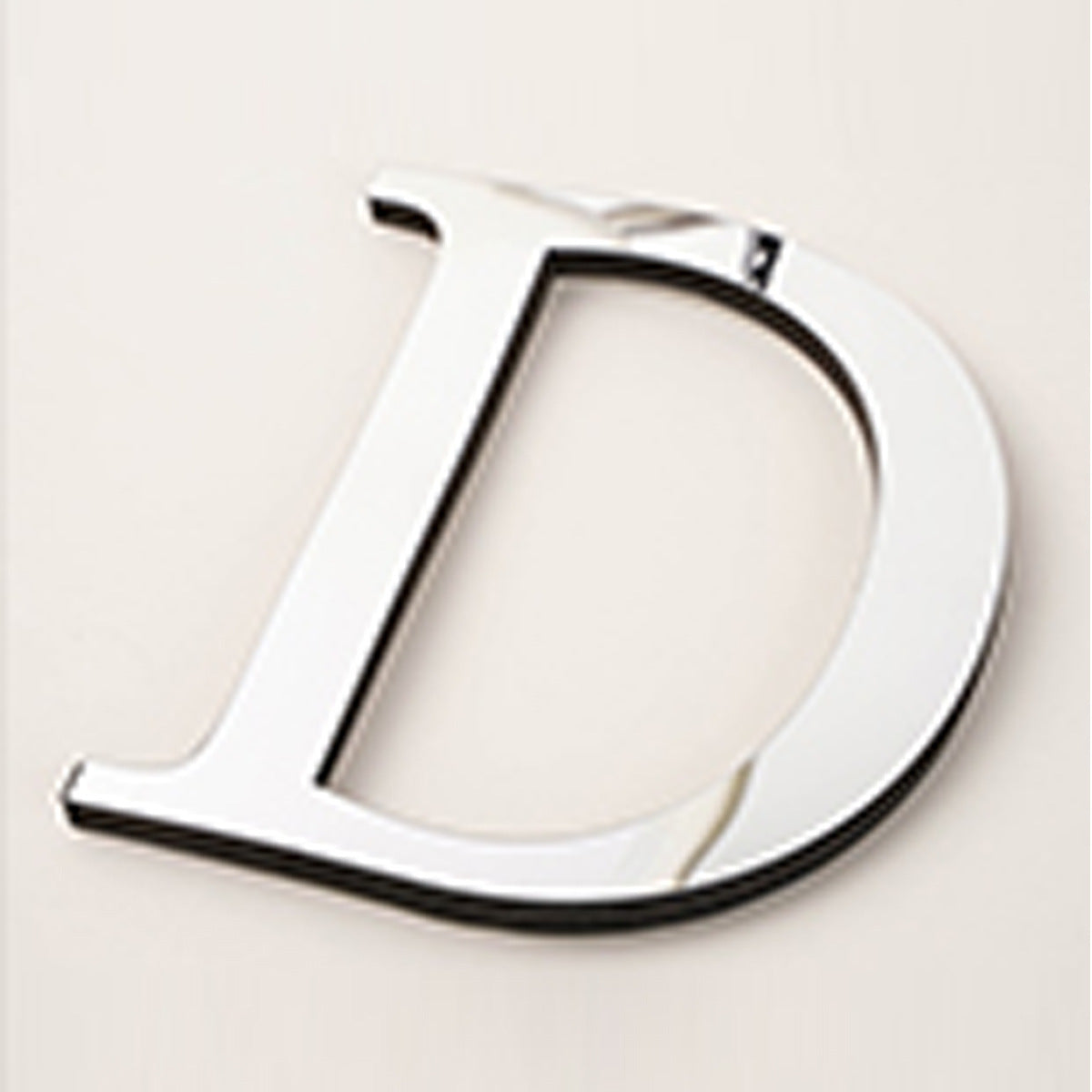 Acrylic Mirror Letters for Eye-Catching Wall Decorations