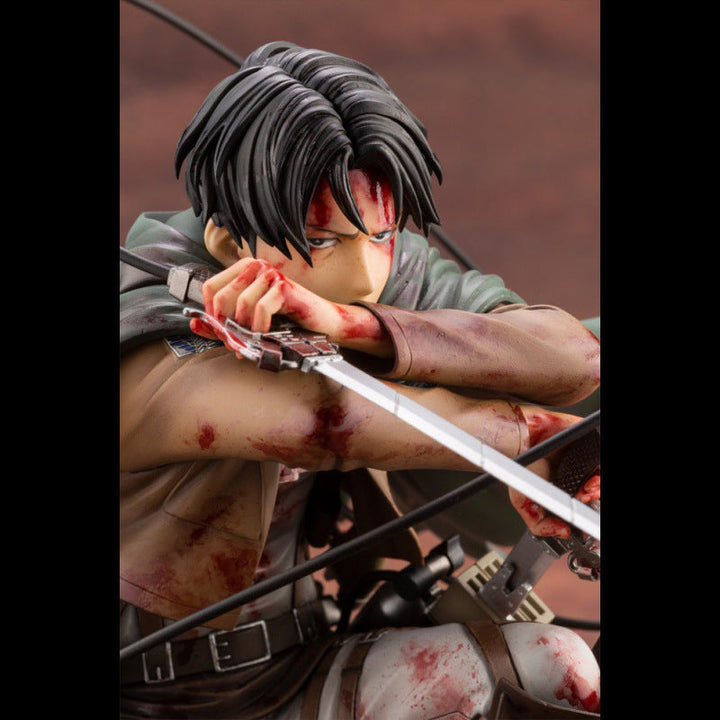 Levi Ackerman Battle Statue – Dynamic Combat Display