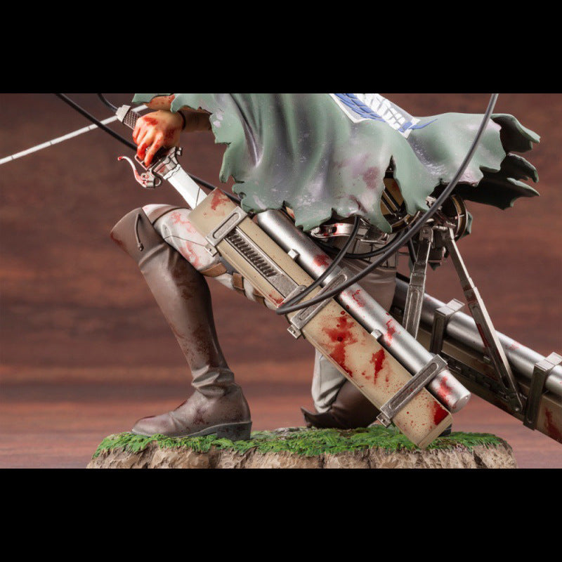 Levi Ackerman Battle Statue – Dynamic Combat Display