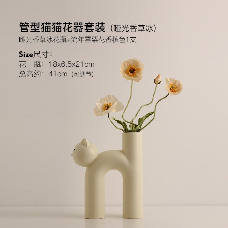 Cat Vase Decor for Playful, Sculptural Flower Displays