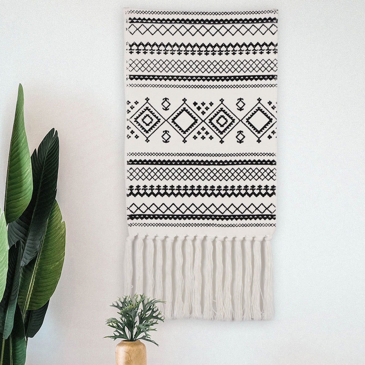 Bohemian Tapestry Wall Decor for Warm, Expressive Rooms