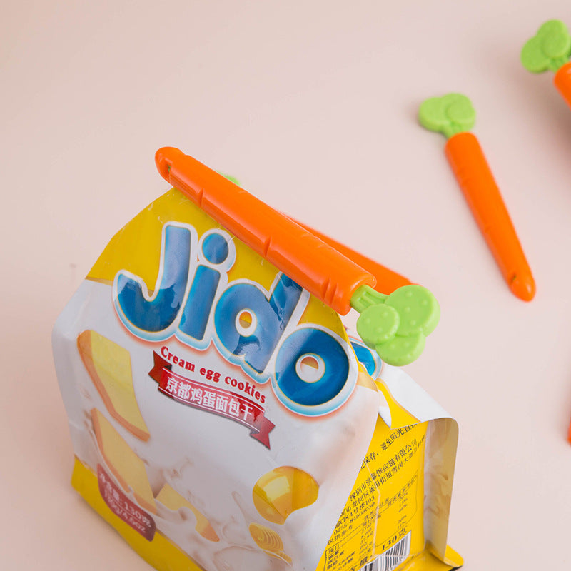 Carrot Sealing Clips for Snack Bags with Wall Holder
