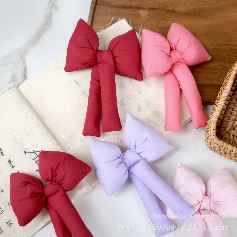 3D Padded Fabric Bows for Festive Gift Arrangements