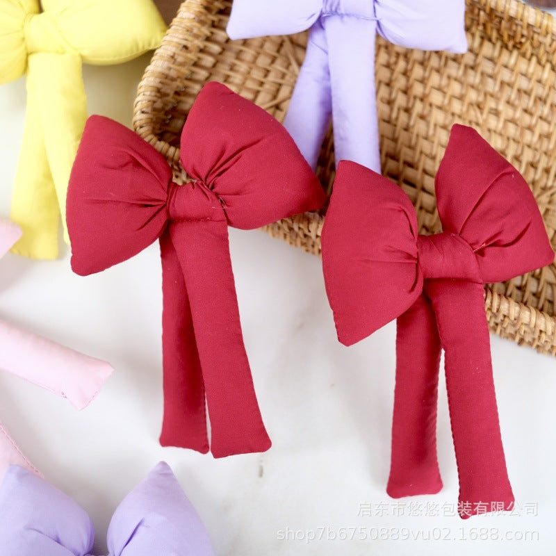 3D Padded Fabric Bows for Festive Gift Arrangements