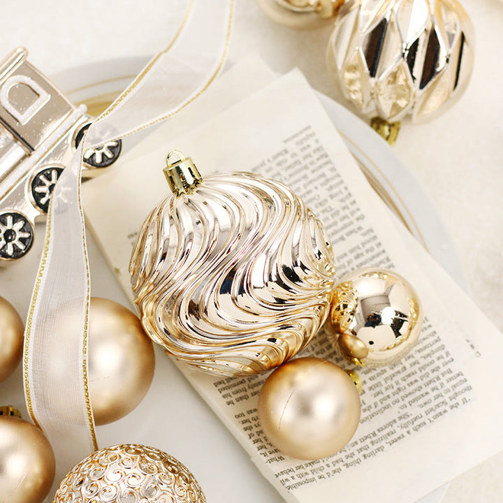 Christmas Ornament Set for an Elegant Coordinated Tree