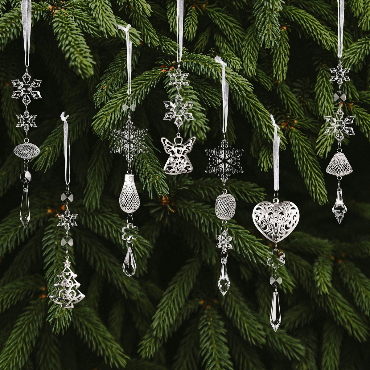 Crystal Snowflake Tree Ornament – Elegant Winter Sparkle