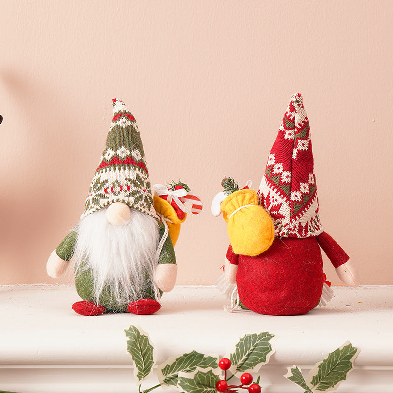 Faceless Gnome Christmas Decor - Cozy Knitted Hat Doll