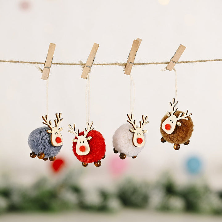 Felt Reindeer Ornaments for Whimsical Christmas Decor