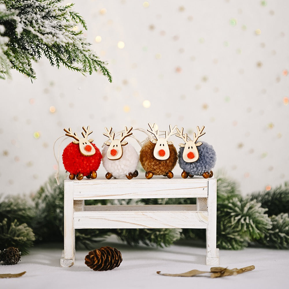 Felt Reindeer Ornaments for Whimsical Christmas Decor