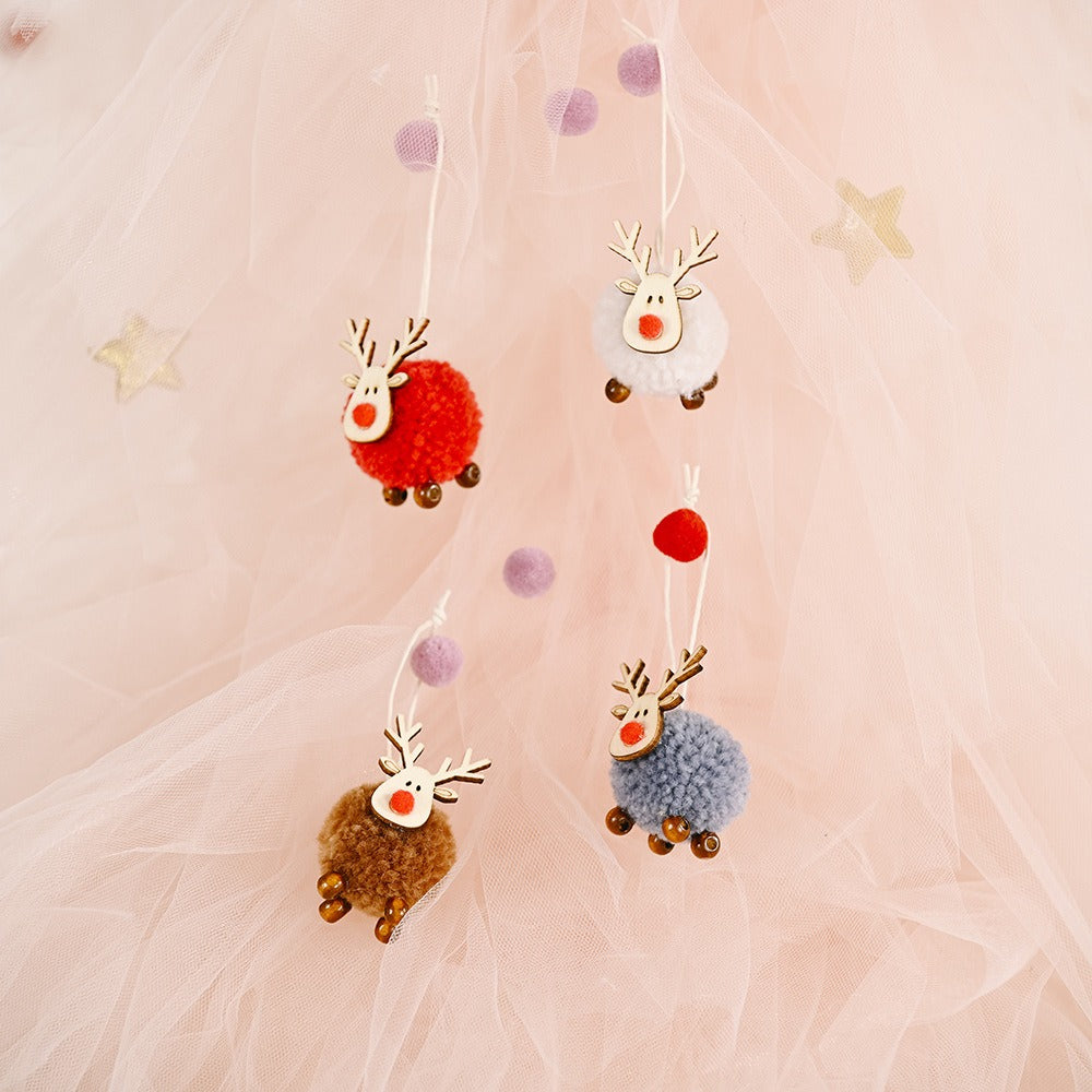 Felt Reindeer Ornaments for Whimsical Christmas Decor