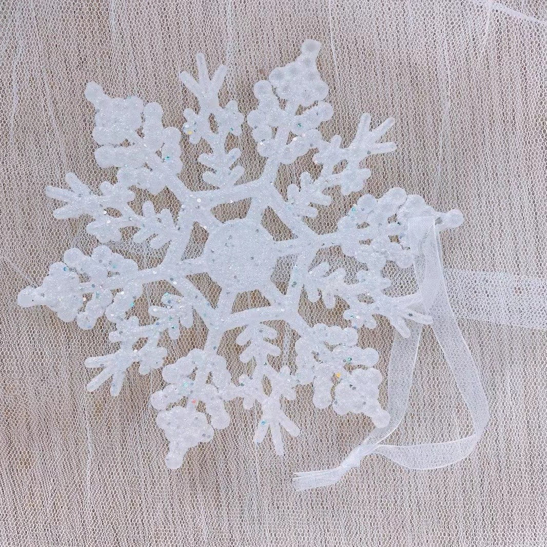 Christmas Tree Ornaments for Elegant Snowy Sparkle