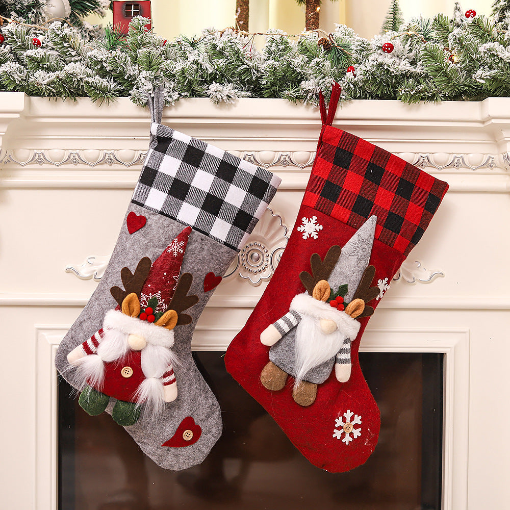 Christmas Stocking Set: 3D Couple Holiday Gift Display