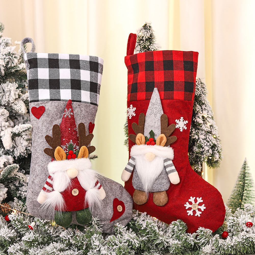 Christmas Stocking Set: 3D Couple Holiday Gift Display