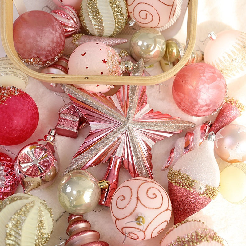 Christmas Tree Ornaments for a Coordinated Glam Look