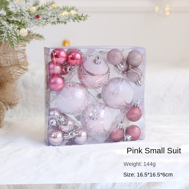 Christmas Tree Ornaments for a Coordinated Glam Look