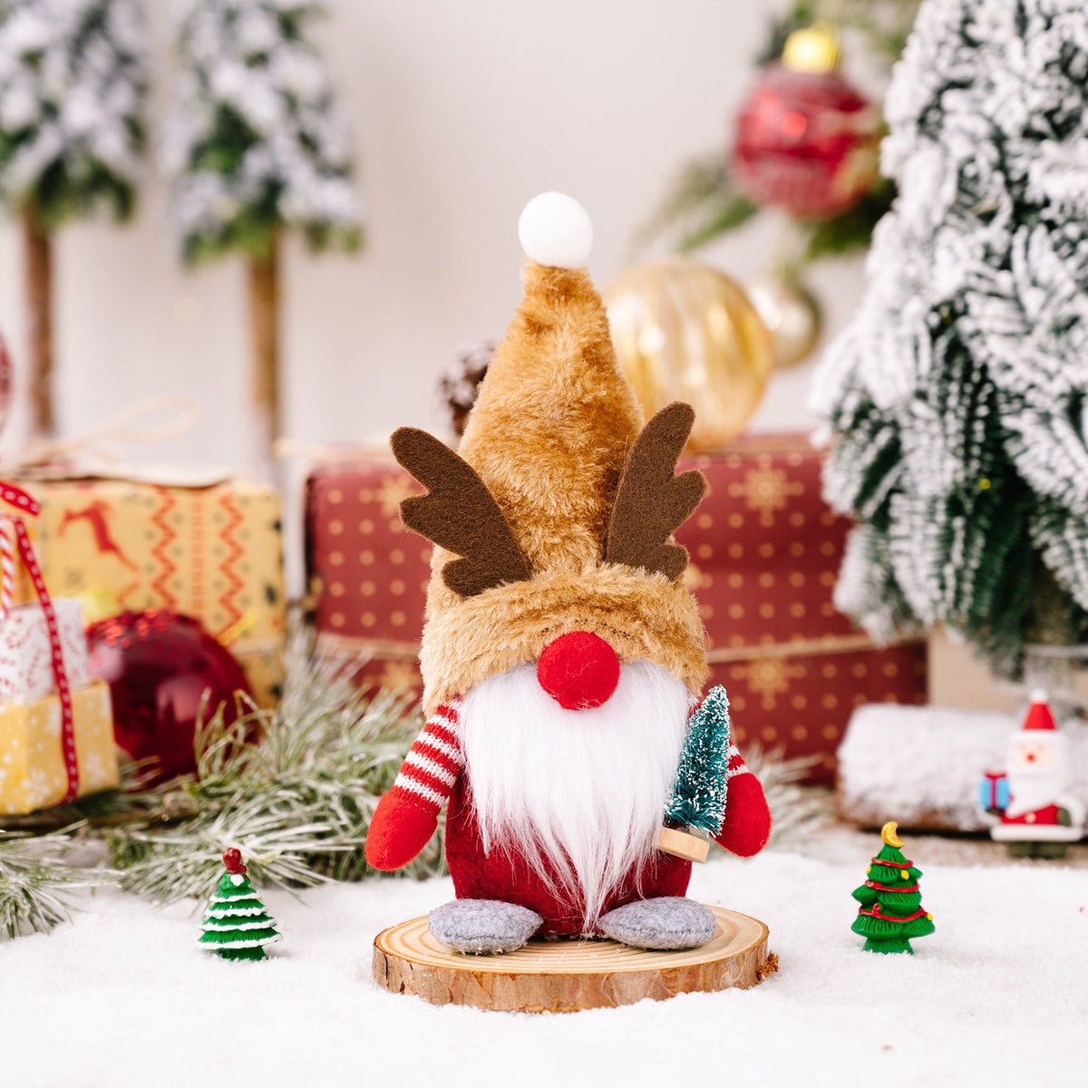 Christmas Gnome Set for Cozy Festive Tabletop Charm