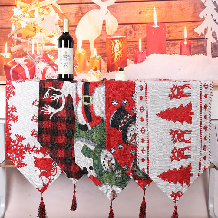 Christmas Table Runner: Festive Checkered Table Decor