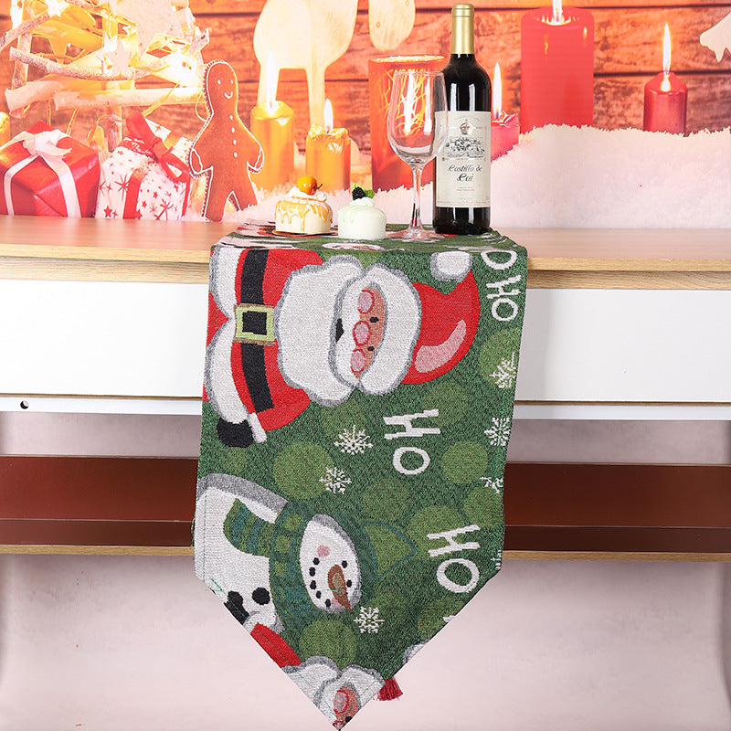 Christmas Table Runner: Festive Checkered Table Decor
