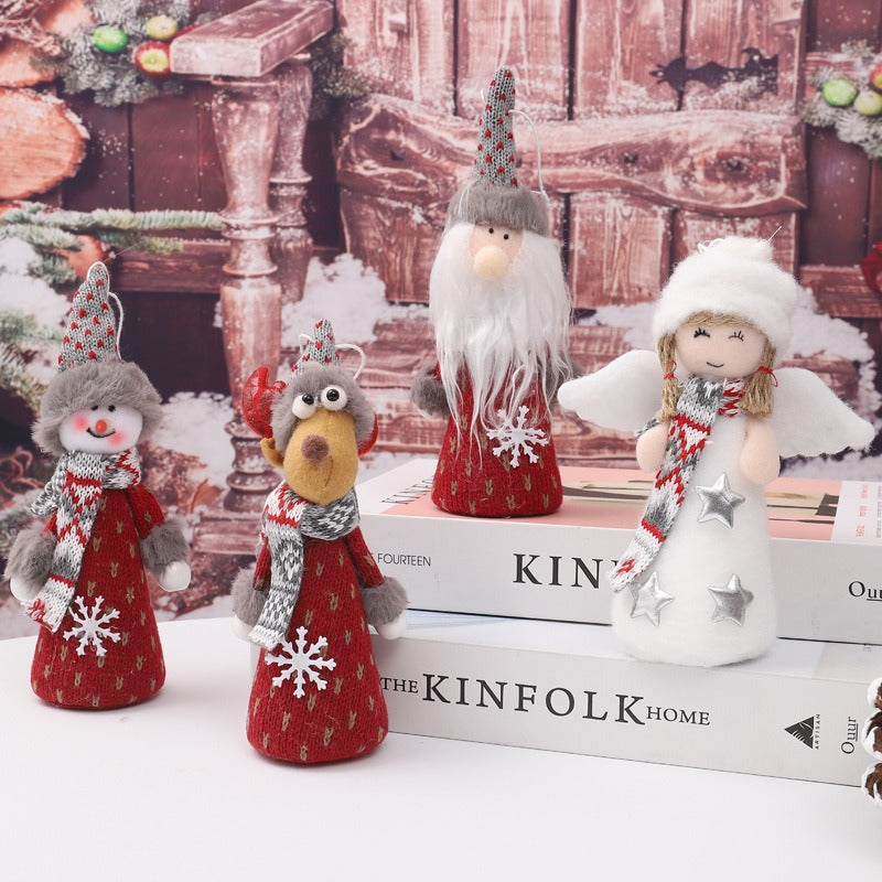 Christmas Tree Ornaments: Cozy Character Pendants