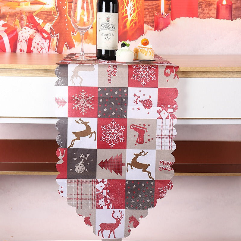 Christmas Table Runner – Festive Scalloped Table Decor