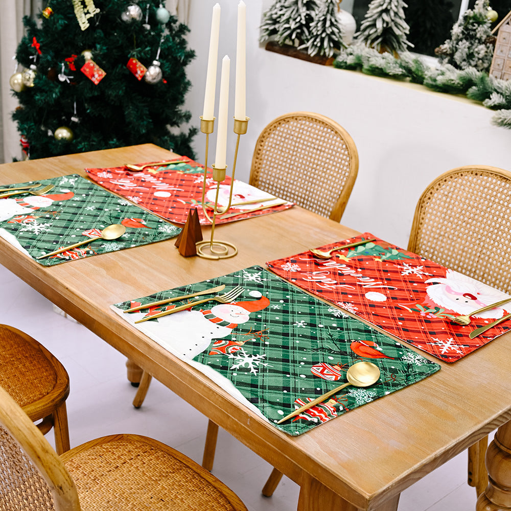 Christmas Placemats for a Coordinated Holiday Table