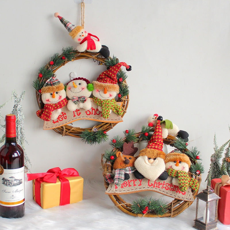 Christmas Rattan Wreath With Plush Snowmen Decoration