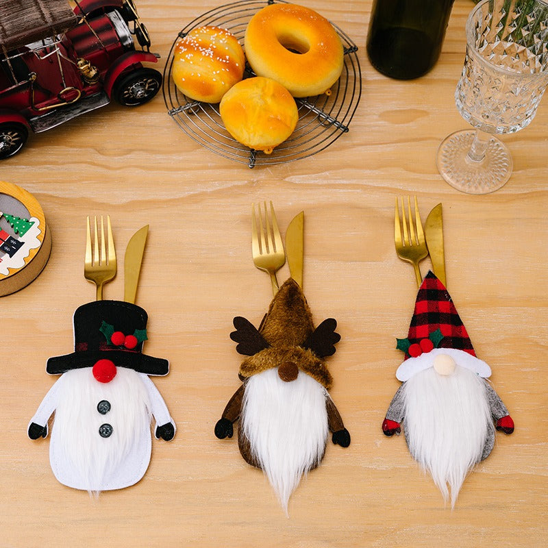 Christmas Table Decorations for Festive Place Settings