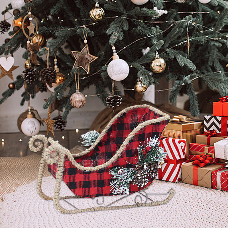 Rustic Christmas Sleigh Decor for Cozy Holiday Displays
