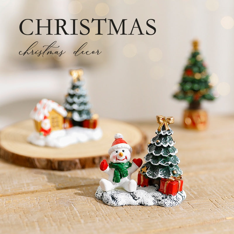 Christmas Miniature House Decor for Festive Tables