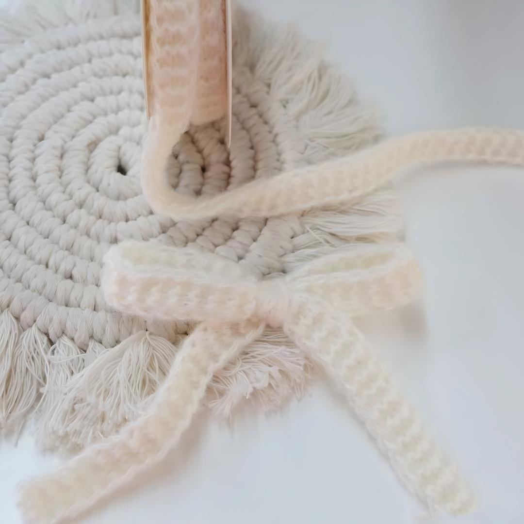 Knitted Yarn Ribbon for Cozy Christmas Gift Wrapping