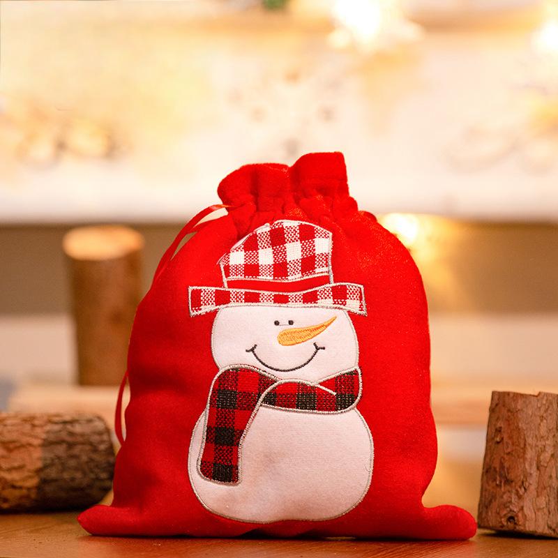 Christmas Gift Bags: Reusable Velvet Holiday Wrap