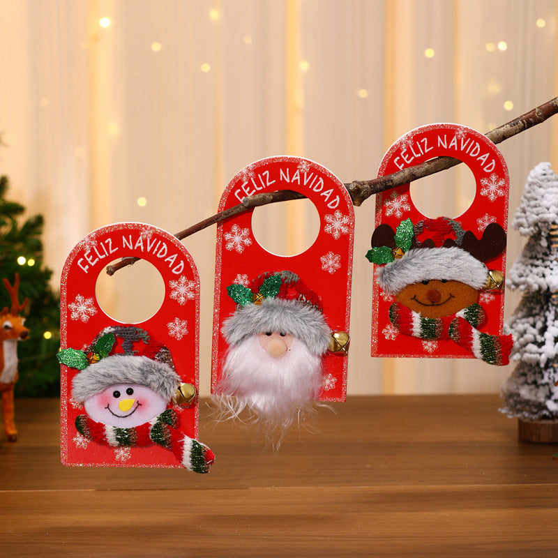 Christmas Door Hanger for a Cheerful Feliz Navidad Welcome