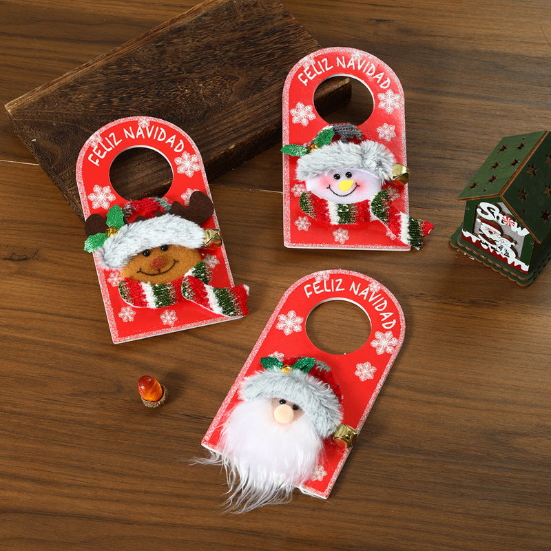 Christmas Door Hanger for a Cheerful Feliz Navidad Welcome