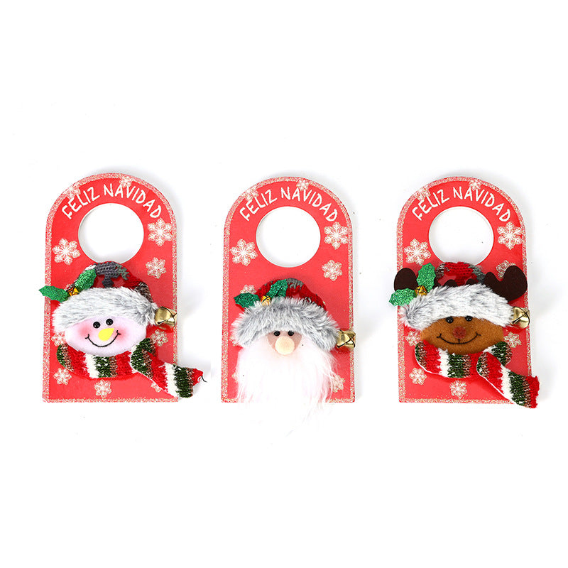 Christmas Door Hanger for a Cheerful Feliz Navidad Welcome